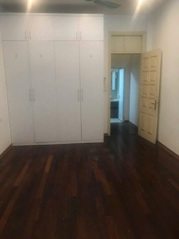 Cho thuê nhà nguyên căn ngõ 114 nguyễn xiển 35m2 x 6 tầng, 6880677
