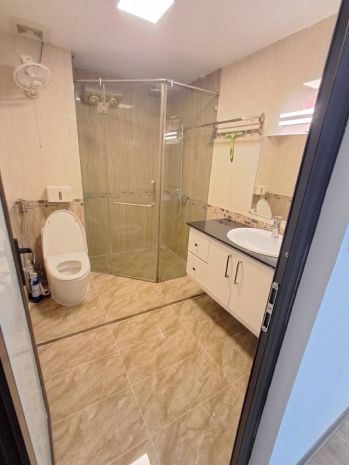 Chung cư tràn quý kiên dt 76m 2 ngủ giá 6,3 tỷ-lô góc,nhà 6880686