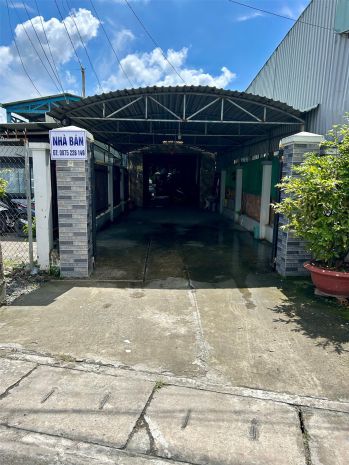 Nhà đẹp  giá tốt   chính chủ cần bán tại đường quốc lộ 1, 6882471