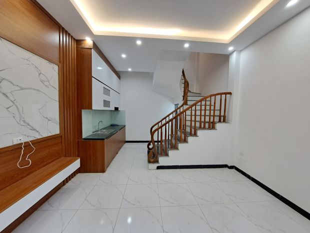 Nhà đẹp trung tâm thanh trì  sát kđt linh đàm  ngõ ô tô 6882639