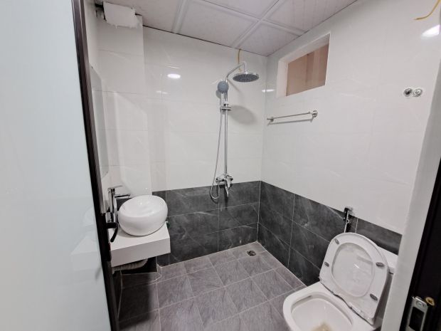 Nhà đẹp trung tâm thanh trì  sát kđt linh đàm  ngõ ô tô 6882641