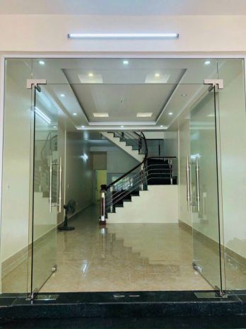 Cần bán nhà 2 tầng - bìa đỏ chính chủ - vị trí đẹp - an 6882918