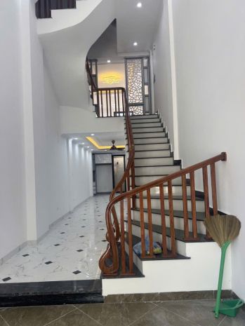 Chủ cần tiền bán gấp hạ chào 200 triệu
nhà ngọc hồi 6884093