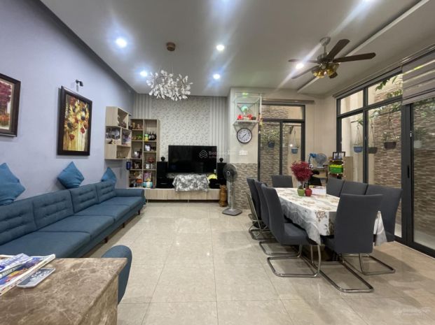 Nhỉnh 10 tỷ - dt 105m2 - nhà kiến trúc đẹp 3t - hxh - 6884195