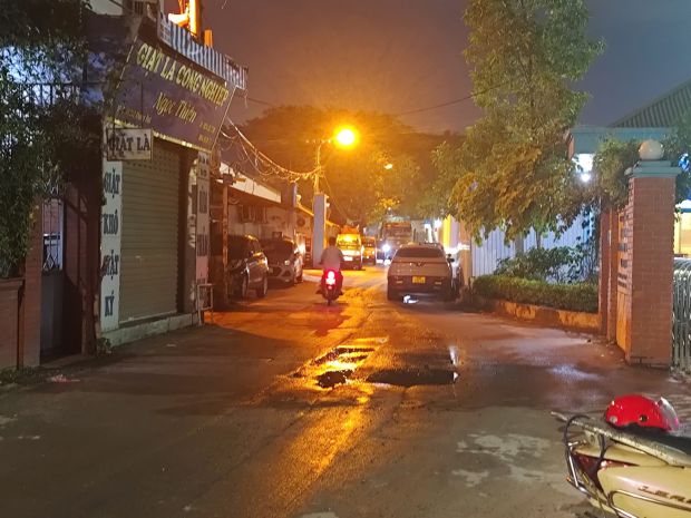 Bán nhà 5 tầng đẹp  kinh doanh tốt  3 oto tránh nhau - 6884890