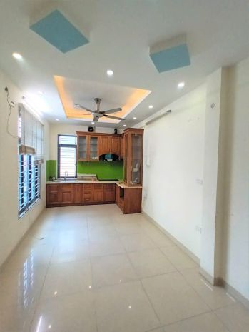 Cho thuê nhà mặt phố giáp bát - kim đồng, 35m² x 5 tầng, 6886529
