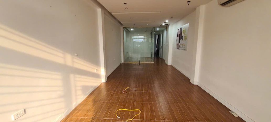 Cho thuê nhà 7 tầng mặt phố trung phụng - đống đa - hà nội 6887193