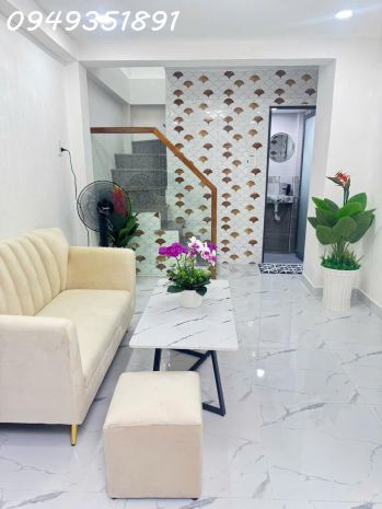 Trung tâm phú nhuận  4 tầng btct  hẻm 5m thông 3 phía 6887248
