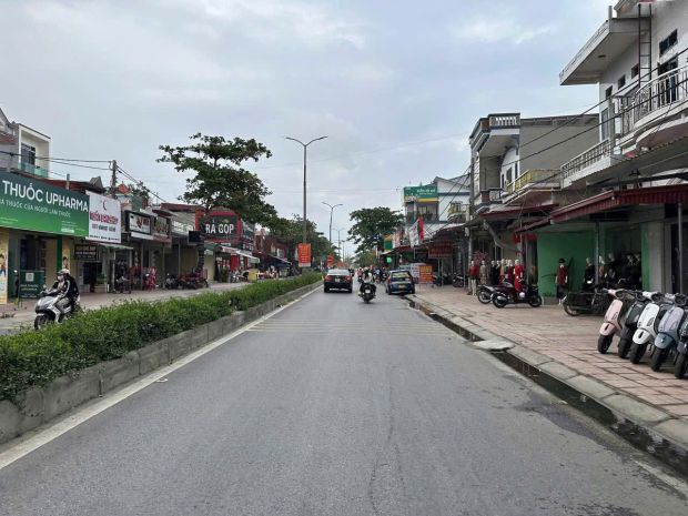 Lô đất đấu giá trung tâm núi đối - đường nhựa 12m, vị trí 6887252