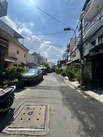 Vip.hot.nhà 3 tầng 4x12 q.7  hẻm ô tô 9m  gần vincom nam 6894060