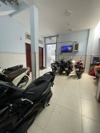 Gà đẻ trứng vàng chdv quận 6 4 tầng 98m2 42trtháng chỉ 7 6894570