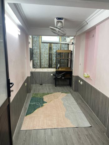 Phố  hàng cháo 5 tầng, 3 ngủ, 2 vệ sinh chỉ 7 triệu có tl 6894912