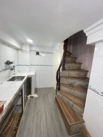 Phố  hàng cháo 5 tầng, 3 ngủ, 2 vệ sinh chỉ 7 triệu có tl 6894915
