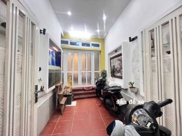 Hàng xóm ngoại giao đoàn  xuân đỉnh 56m 5 tầng nhỉnh 8 tỷ 6894980