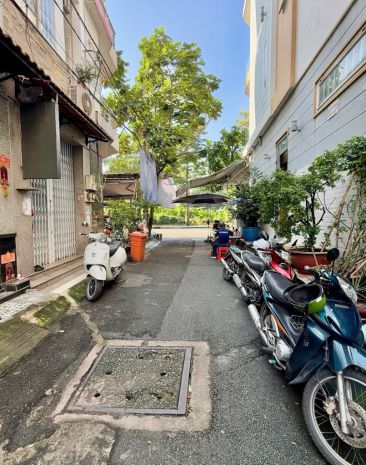 Bán nhà p10, q6- đường vành đai- 4 tầng- mặt tiền siêu hiếm- 6895160