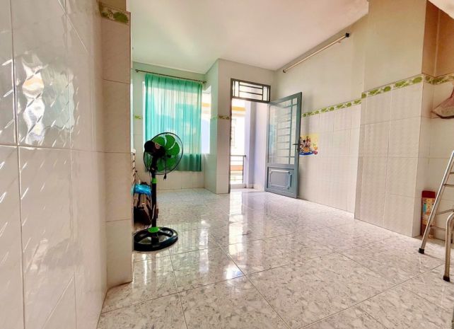 Bán nhà p10, q6- đường vành đai- 4 tầng- mặt tiền siêu hiếm- 6895163