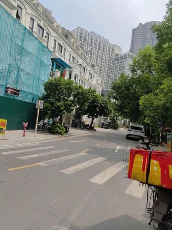Bán nhà ngô thì sỹ - hà đông dt 34m x 5 tầng , giá 9.x tỷ. 6895476