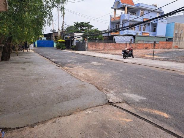 Đất mặt tiền 12m q12  1058m² thổ cư 99  vị trí tiềm năng 6895778