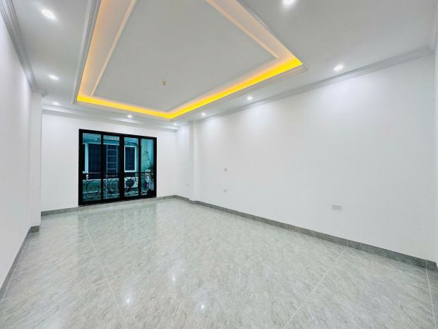 Bán nhà trần quốc hoàn, cầu giấy - 41m² x 7t thang máy - 6896389