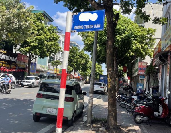 Thạch bàn, long biên  mặt tiền khủng, hiếm có 6896408