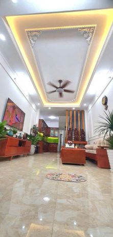 Bán nhà ngọc thụy  38m²  5 tầng  giá chỉ 7.65 tỷ 6896624
