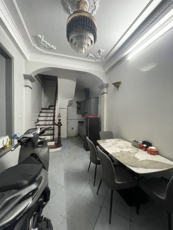 Cho thuê nhà ngõ 100 pháo đài láng 25m2 x 5 tầng, 3 ngủ kk, 6896688