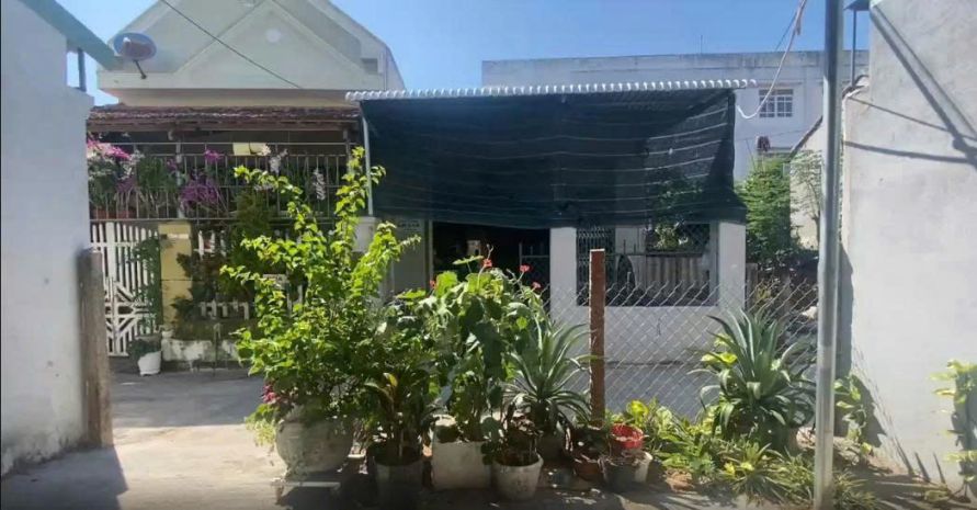 Cần bán gấp nhà tại hẻm 140 đường 32, p phú thạnh, tuy 6897290