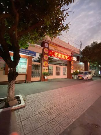 Nhà 1 trệt 1 lửng mặt tiền đường thông phan đăng lưu dĩ an, 6897311