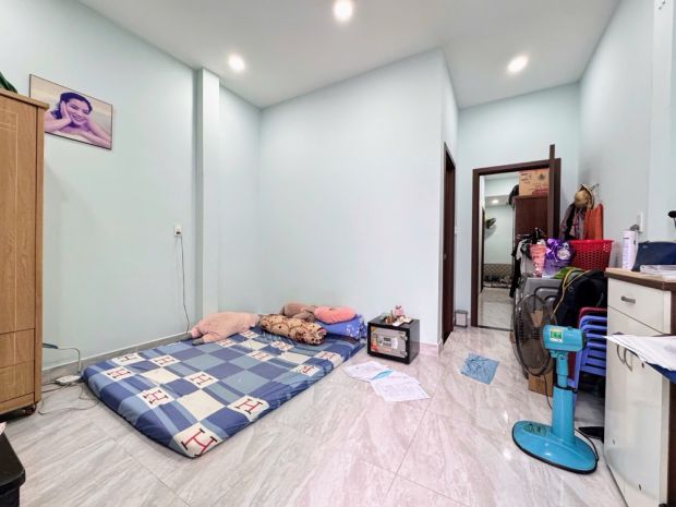 Chỉ nhỉnh 4 tỷ xíu -- có ngay nhà vị trí đẹp hẻm thông - 6897515