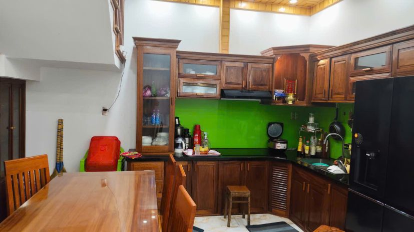 Bán nhà 3 tầng , nội thất gỗ 90 đẹp gần kdt vính điềm 6898129
