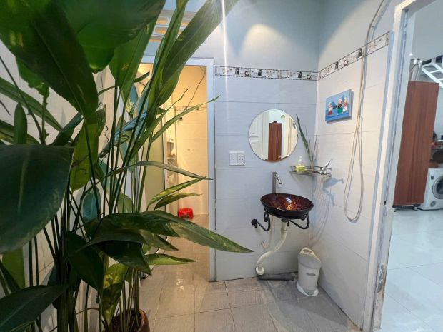 Cho thuê nhà đẹp khu qđ4, gần chợ 26, full nội thất chỉ 6898381