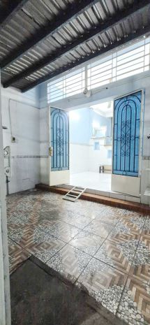 Nhà 2 tầng hẻm 3m, thông đường liên tỉnh 5 p. chánh hưng. 6898418