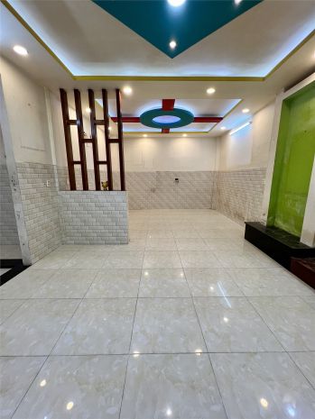 Cho thuê nhà nguyên căn đường nguyễn gia trí 8.8x 7.45 trệt 6898458