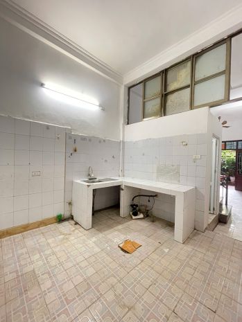 Cho thuê nhà ngõ 295 bùi xương trạch, 40m² x 3 tầng 8.5 6898581