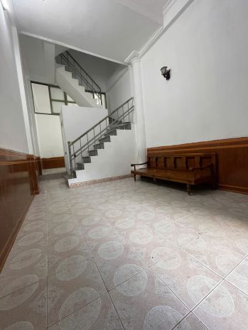 Cho thuê nhà ngõ 295 bùi xương trạch, 40m² x 3 tầng 8.5 6898584