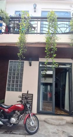 Bán 2 tầng hẻm ba gác dương bá trạc p. chánh hưng. giá 3,38 6898965