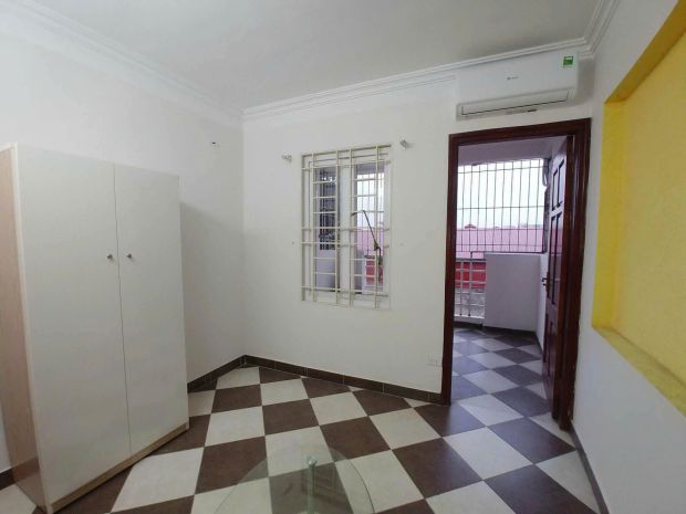 Bán nhà 5 tầng đẹp  khu long biên  gần ô tô đỗ, thu nhập 6900035