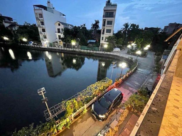 Siêu phẩm mặt hồ-vỉa hè-kinh doanh-ô tô chạy vòng quanh 6902190