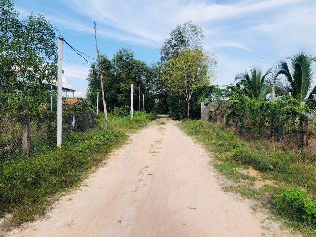 Bán 3.9 sào đất hẻm cù chính lan - tân bình - lagi chính 6902495