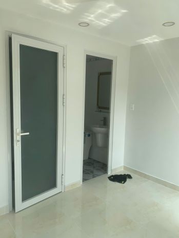 Thuê nguyên căn mặt tiền trung tâm quận 3  bà huyện thanh 6902921