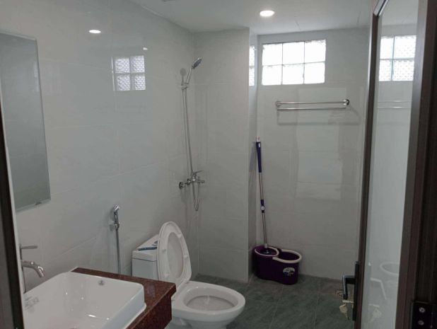 Bán nhà 5 tầng trầu quỳ  gia lâm, vị trí đẹp  giá chỉ 5.9 6902988