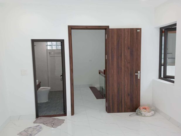 Bán nhà 5 tầng trầu quỳ  gia lâm, vị trí đẹp  giá chỉ 5.9 6902992