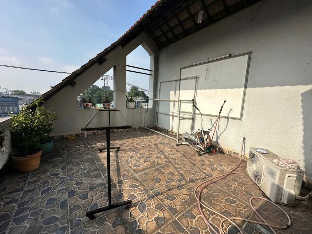 Bán nhà mặt tiền dương công khi, hóc môn. dt 200m2, 3 tầng, 6903105
