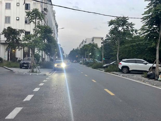 Hiếm ! bán đất ngõ 532 ngọc thuỵ 52m2, oto 7 chỗ ra vào 6903628