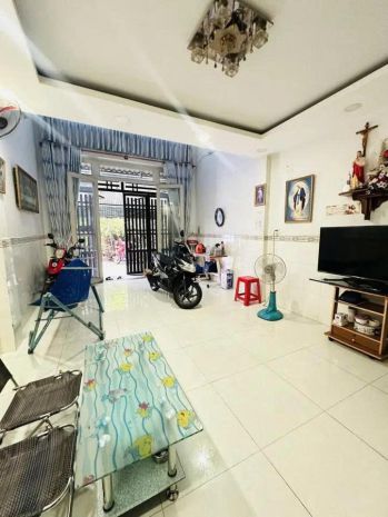 Nhà bán - bình tân  - sát tân phú  - 4 x15m - 2 tầng - hẻm 6903914