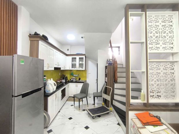 Chủ gửi bán nhà mới  phố tư đình, long biên  gần him lam, 6904085