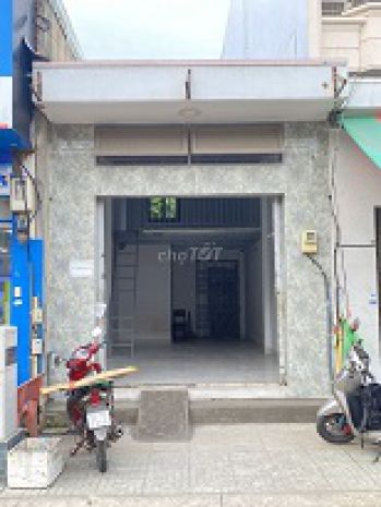 Cho thuê nhà mặt tiền tỉnh lộ 10  ngay cầu vượt, vị trí 6905051