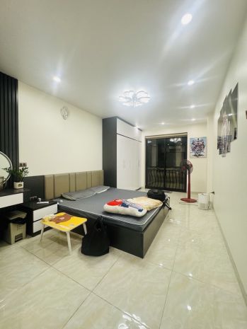 Cầu giấy 32m x6 tầng-15,5 tỷ 2 mặt ngõ thông kinh doanh,gần 6906095