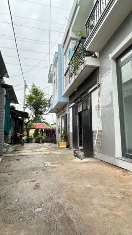 Bán nhà nguyễn thị huê,bà điểm  hẻm ô tô  gần bến xe 6906794