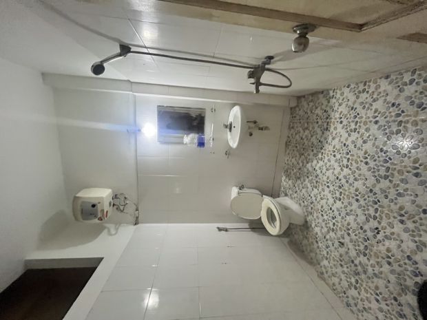 Nhà dân xây - trung tâm cầu giấy  ngõ rộng thoáng  gần 6907036